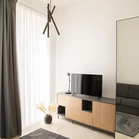 Home72 *